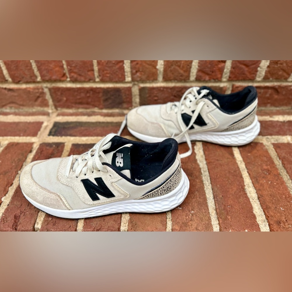 New Balance - Picture 3 of 6